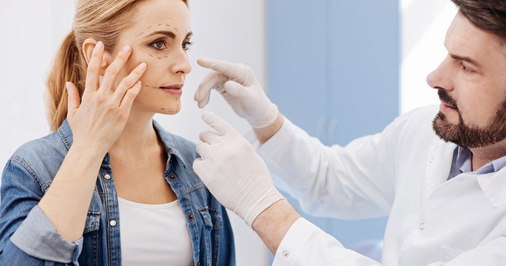 lifting cervico-facial